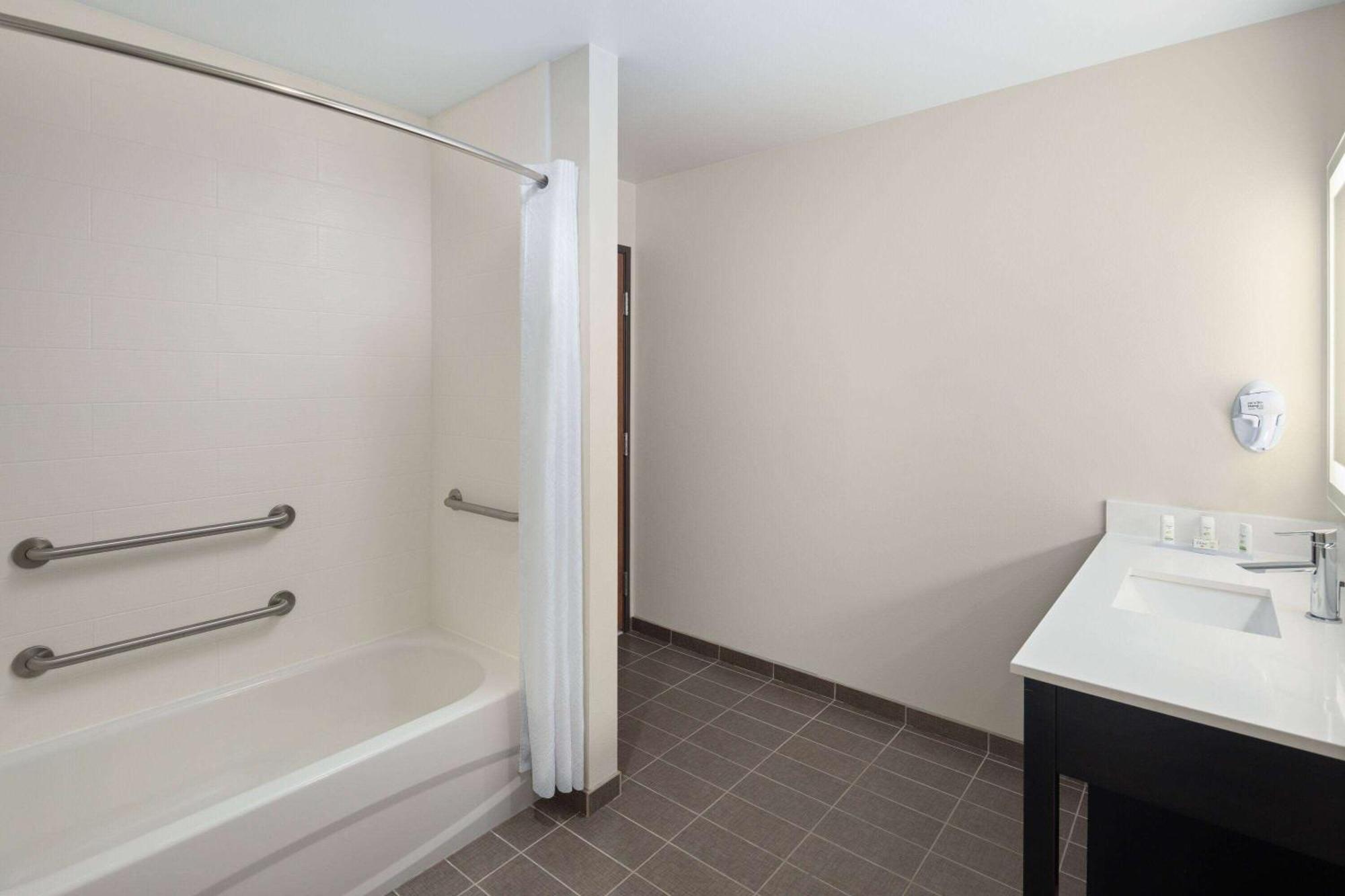 La Quinta Inn & Suites By Wyndham Wenatchee Eksteriør billede